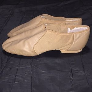 tan dance shoes